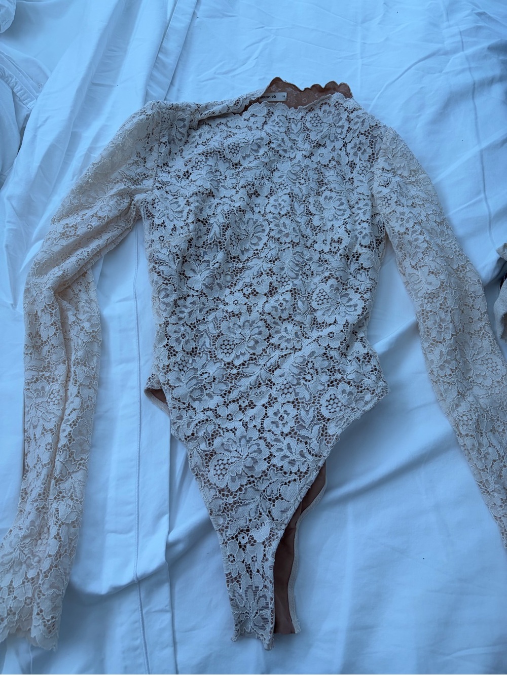 House of cb Lace Long-Sleeve Bodysuit in Cream